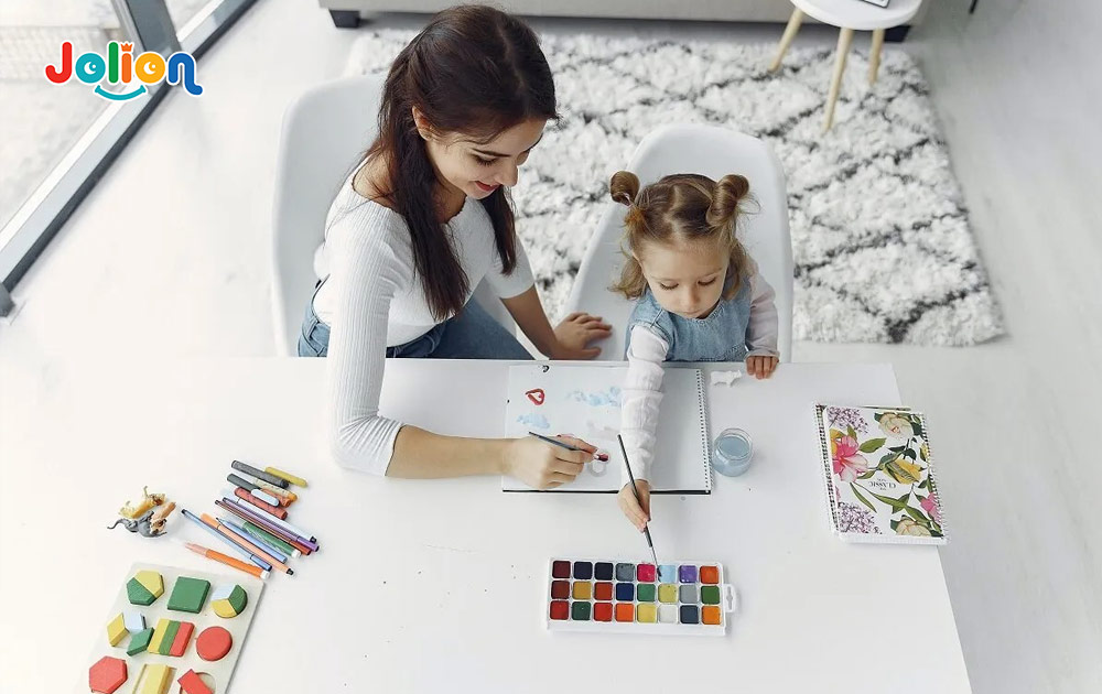 Bố mẹ cần lưu ý gì khi trẻ ít giao tiếp hình 4