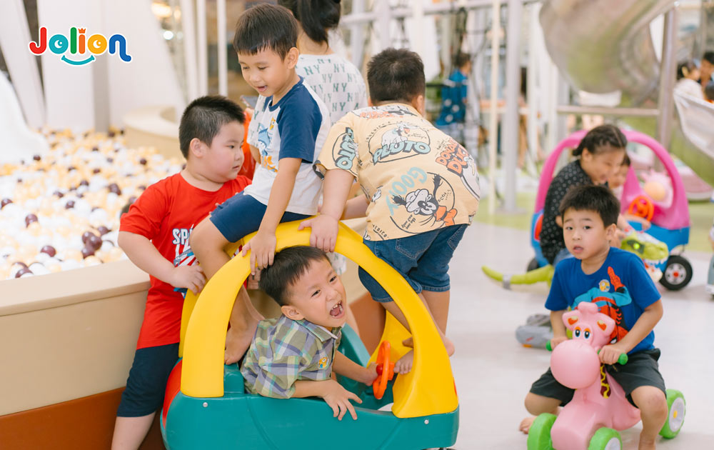 Cách dạy con tự lập ngay từ khi còn nhỏ dành cho phụ huynh