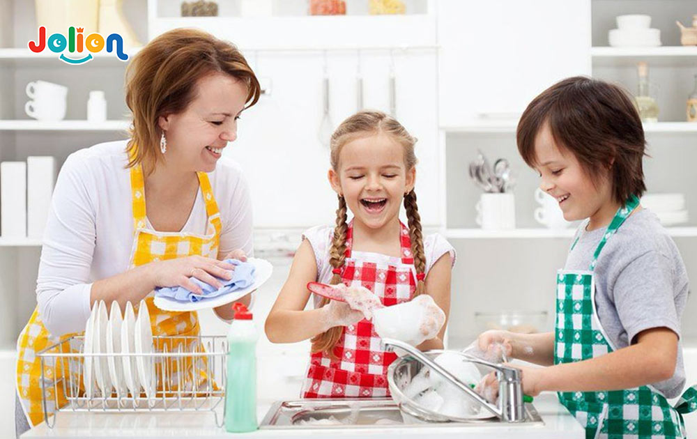 Cách dạy con tự lập ngay từ khi còn nhỏ dành cho phụ huynh