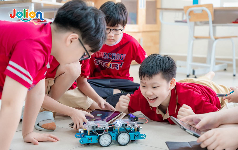 Xu hướng giáo dục STEAM Robotics trong tương lai